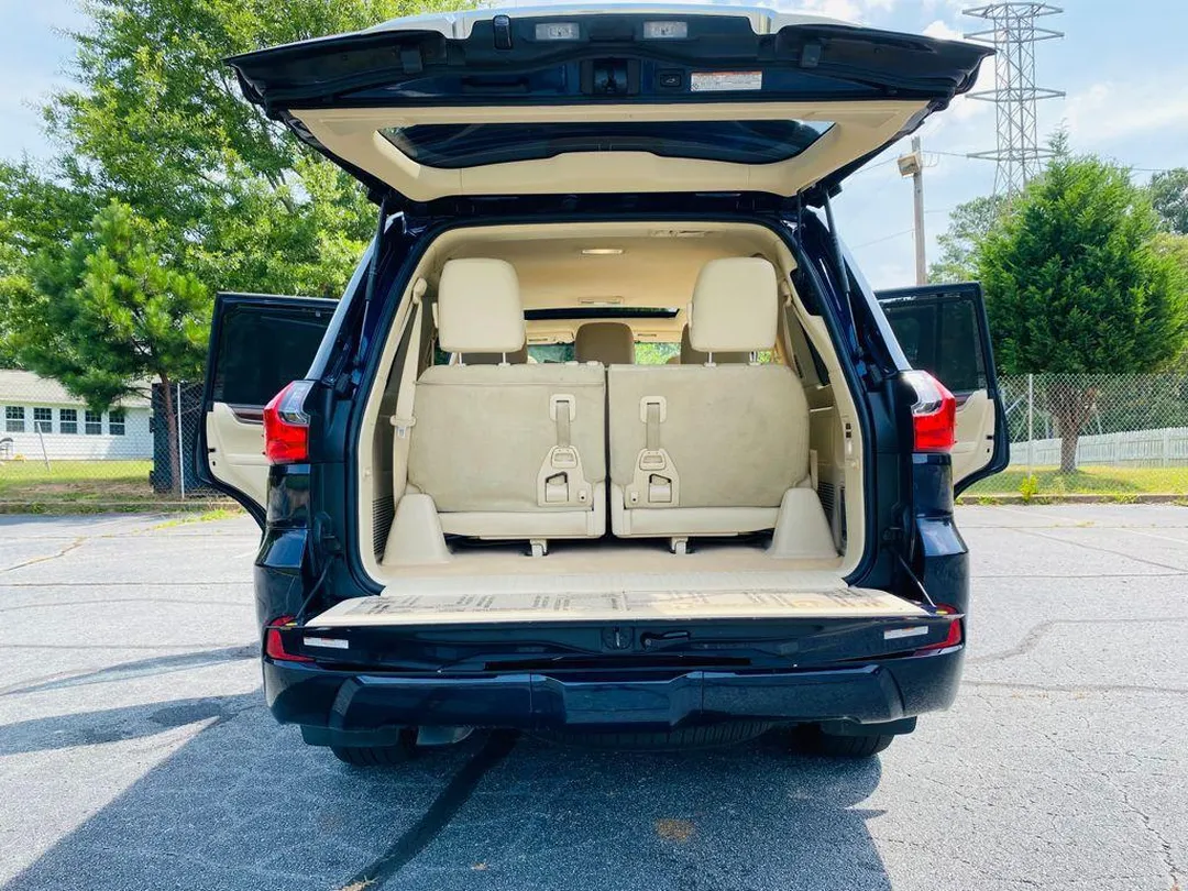 Lexus LX 570 open boot with third-row seats
