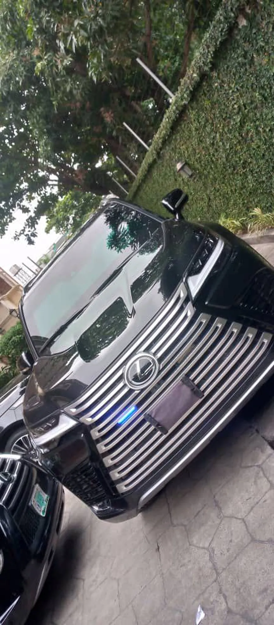 Lexus LX 600 front view