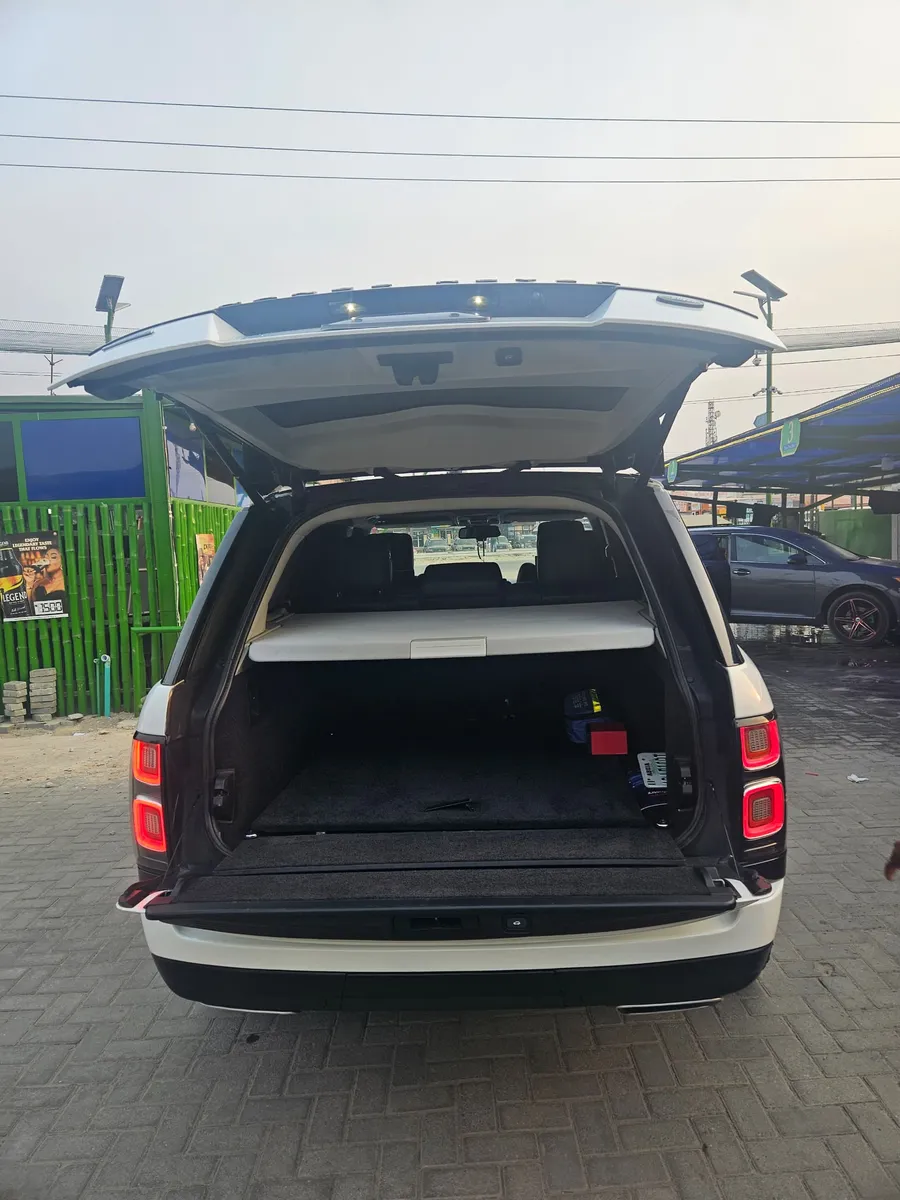 Range Rover rear view with the tailgate open